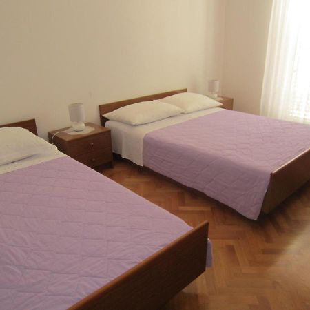 Ivic Apartments Vodice Croatia Exterior foto