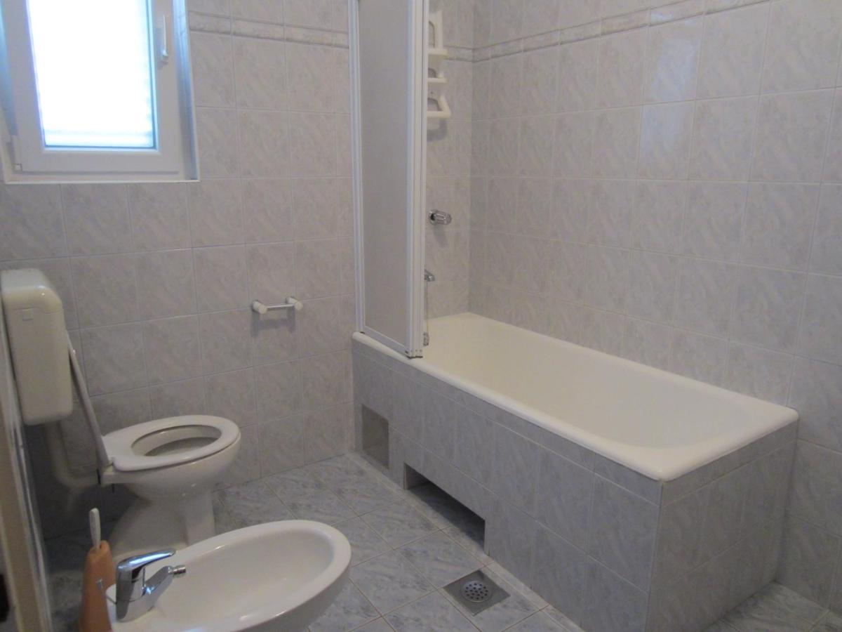 Ivic Apartments Vodice Croatia Exterior foto