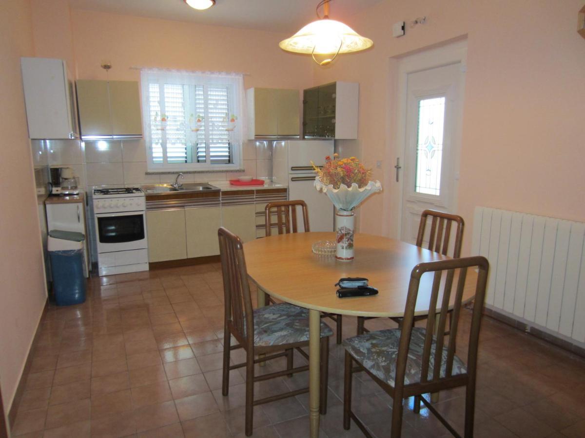 Ivic Apartments Vodice Croatia Exterior foto